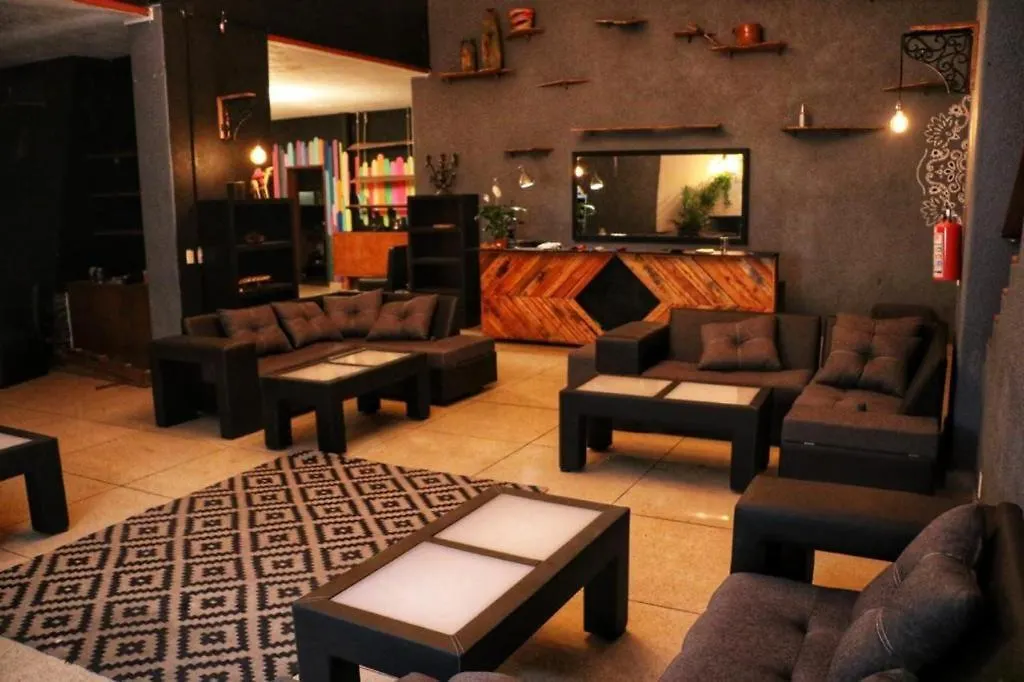 Hostal La Paz & Love Guadalajara
